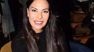 Βατίδου για Μπάρκα: «Δεν μπορεί να πολυντυθεί, γιατί έχει πολλά κιλά»