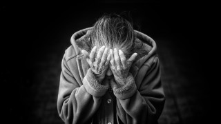 Ποιες είναι οι σκέψεις που κάνει ένας άνθρωπος με κατάθλιψη