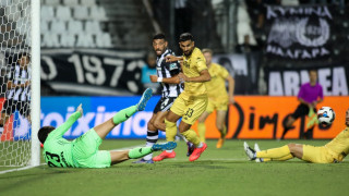 Το ποδόσφαιρο... γελάει με τις αναλύσεις των ειδημόνων, γιατί στα αμφίρροπα ματς “μιλούν” οι στιγμές