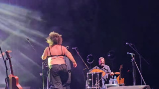 Ζαμάνη: «Γουστάρω να βγάζω τα βυζιά μου, δικά μου είναι»