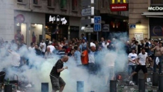 Ποινή    φυλάκισης   για   δύο  Άγγλους  φιλάθλους