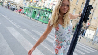 Αυτή είναι η πανέμορφη Γαλλίδα που ξετρέλανε τους Ιρλανδούς (pics&vid)