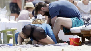 Η Σακίρα έσκυψε και μας άφησε με το στόμα ανοιχτό! (pics)