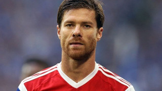 Στη Μύκονο με τη σύζυγό του ο Τσάμπι Αλόνσο! (pics)