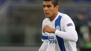 Ρόστερ           για           φουλ           σεζόν