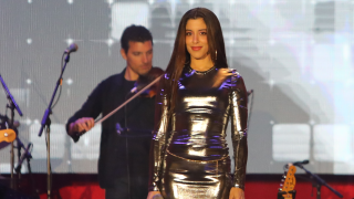 Μαρίνα Σάττι: «Άκυρο» σε τραγουδιστές και «νυχτοκάματο» 8.000 ευρώ!