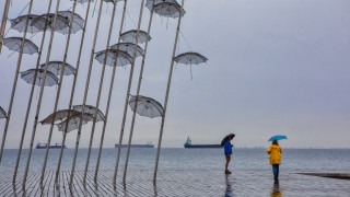 Ο καιρός το Σάββατο (17/1): Πτώση θερμοκρασίας, χιόνια, βροχές και ισχυροί άνεμοι
