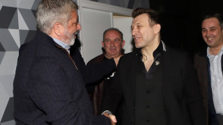 Πλούταρχος: Τα ανατριχιαστικά σημειώματα που του άφηνε η 47χρονη stalker