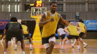 Ο Άρης περιμένει Λαζέφσκι και Χοτζ