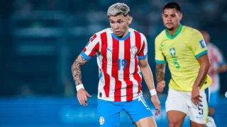 Διεθνής παραγουανός ποδοσφαιριστής λιποθύμησε εν πτήσει