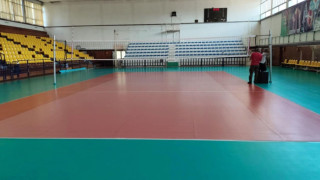 Θεσσαλονίκη-Μίκρα: Toποθετήθηκε το τάραφλεξ στο κλειστό γυμναστήριο