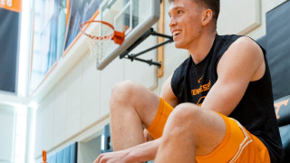 Ποιος είναι ο Ντάλτον Κένεχτ που «τρέλανε» την Αμερική;