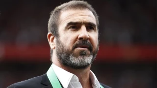 Έξαλλος ο Καντονά με τη διοίκηση της Γιουνάιτεντ: «Σκανδαλώδης η έλλειψη σεβασμού προς τον Φέργκιουσον»