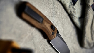 Λάρισα: Κουκουλοφόροι έβγαλαν μαχαίρια σε 50χρονο