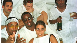 Διαρρέουν νέες φωτογραφίες από τα πάρτι του Diddy: Ποιοι διάσημοι λούζονταν γυμνοί με σαμπάνια