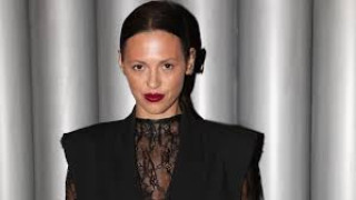 Ξέσπασε η Ραμόνα Βλαντή για γνωστή influencer: «Είναι μια ξεβράκωτη που ξεκίνησε από μία ερωτική ταινία»