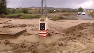 Ισπανία: Ψάχνουν αγνοούμενους στις λάσπες