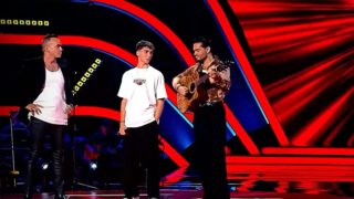 Voice: Γύρισε πριν καν ακούσει τον τραγουδιστή ο Μουζουράκης- «Για να μην φανεί στημένο...»