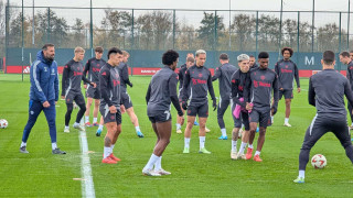 Η τελευταία προπόνηση της Γιουνάιτεντ: «Αποδεκτός» Φαν Νιστελρόι, επιστροφή Λένι Γιόρο