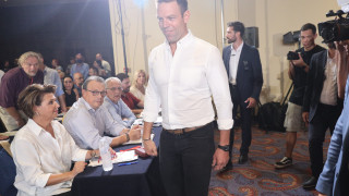 ΣΥΡΙΖΑ: Δυναμιτισμένο «μπρα ντε φερ» Κασσελάκη και μελών των «87» σε... εστιατόριο