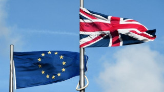 Wall Street Journal: Τέλος τα αγγλικά ως επίσημη γλώσσα στην ΕΕ