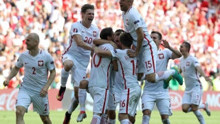 Σήμερα      είναι    η     μέρα      των     φαβορί