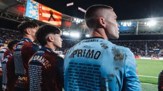 La Liga: Φόρεσαν λασπωμένες φανέλες οι παίκτες της Λεβάντε για τα θύματα της DANA