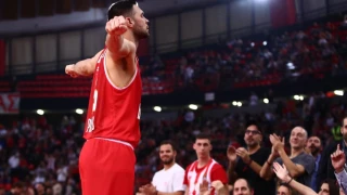 Ολυμπιακός: Η μελωδία της... ευστοχίας, το «fair play» του Φαλ και το μοναδικό ατόπημα