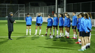 Εθνική Νεανίδων-Παπακώστας: «Όμιλος-πρόκληση, πρωταρχικός στόχος η παραμονή»