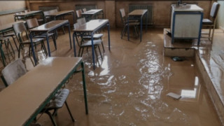 Θεσσαλονίκη-Κακοκαιρία Bora: Πλημμυρισμένες αίθουσες σε σχολεία
