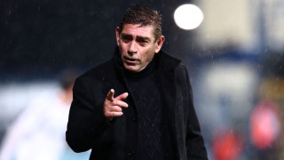 Εισβολή κουκουλοφόρων στο καφέ-εστιατόριο του Σάββα Παντελίδη!