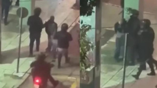 Πορεία για τον Γρηγορόπουλο: Χτυπούσαν διαδηλωτή ενώ είχε συλληφθεί!