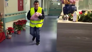 Λευκάδα: Έγινε viral άσκηση με αρπαγή μωρού από το νοσοκομείο