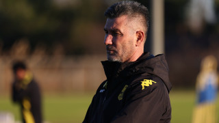 Άρης: Το κενό στον άξονα της μεσαίας γραμμής και οι επιλογές του Μαρίνου Ουζουνίδη