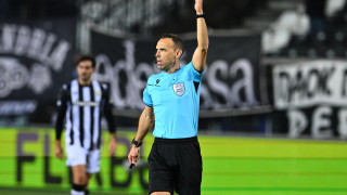 ΠΑΟΚ-Φερεντσβάρος: Χάρισε κόκκινη κάρτα στον Σαλντάνια ο διαιτητής (vid)