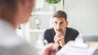 Το απλό τεστ αντανακλαστικών που «δείχνει» τον κίνδυνο καρδιακής νόσου και πρόωρου θανάτου