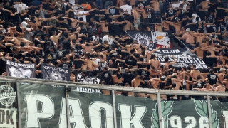 Η αποθέωση των παικτών του ΠΑΟΚ από τον κόσμο (video)