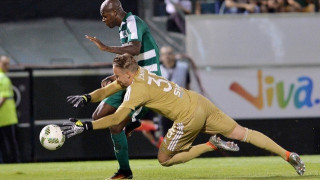 AΠΙΣΤΕΥΤΟ ΒΙΝΤΕΟ: Ο γκολκίπερ της ΑΪΚ πανηγύρισε γκολ που δεν μπήκε!