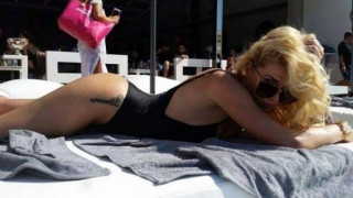 Η δημοσιογράφος που προκάλεσε πανικό σε πισίνα της Θεσσαλονίκης