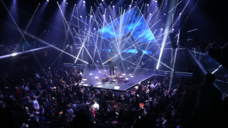 Sold out τα νυχτερινά κέντρα - Πόσο κοστίζουν οι φιάλες