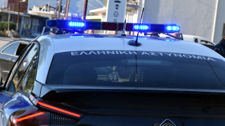 Πυροβολισμοί στη Βάρκιζα - Κρίσιμη η κατάσταση τραυματία