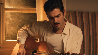 «Υπάρχω»: Ποιοι ηθοποιοί ήταν φαβορί για τον ρόλο του Καζαντζίδη πριν αναλάβει ο Μάστορας