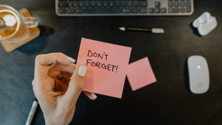 Άνοια: Πέντε μικρά σημάδια που προμηνύουν έναν μεγάλο κίνδυνο