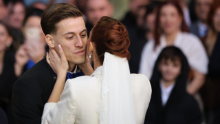 Τσαπακίδης για τον γάμο του Κωνσταντέλια: «Ήταν μια σεμνή τελετή όπως ήταν και τα παιδιά»