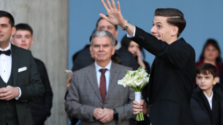 Σε ρυθμούς disco ο «Ντέλιας» μετά τον γαμήλιο χορό