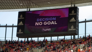 Ριζική αλλαγή στην Αγγλία: Απευθείας ανάκρουση της απόφασης VAR στο κοινό
