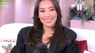 Φαίη Θεοχάρη: Ποια καυτή σχέση με διάσημο τραγουδιστή διαψεύδει