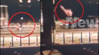 Το ΙΧ του 25χρονου εκτόξευσε στον αέρα τον ανυποψίαστο πεζό-Τρομακτικό βίντεο