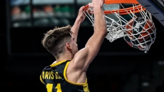 Επική νίκη του Άρη κόντρα στην Τσεντεβίτα με ανατροπή από το -20