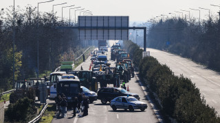 Καρδίτσα: Επεισόδια και δακρυγόνα μεταξύ αγροτών και ΕΛΑΣ